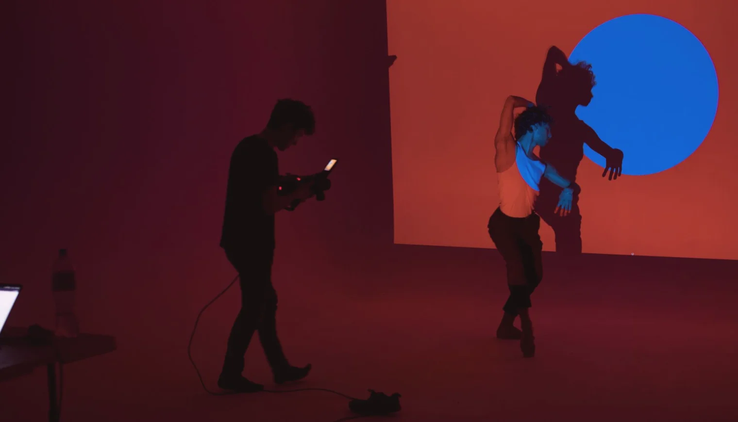 Rundown, cue och back-timing: tre ord ur nyhetsstudions vardag